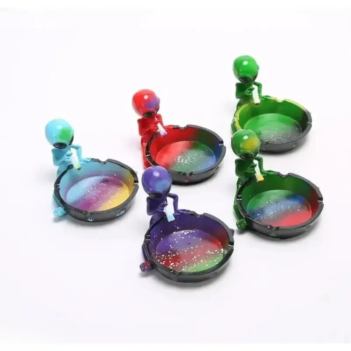 Alien Resin Ashtray and Trinket Dish, Sci Fi Space Catchall Tray for Home Office Desk Decor, Waterproof Organizer Figurine for Indoor Outdoor Use