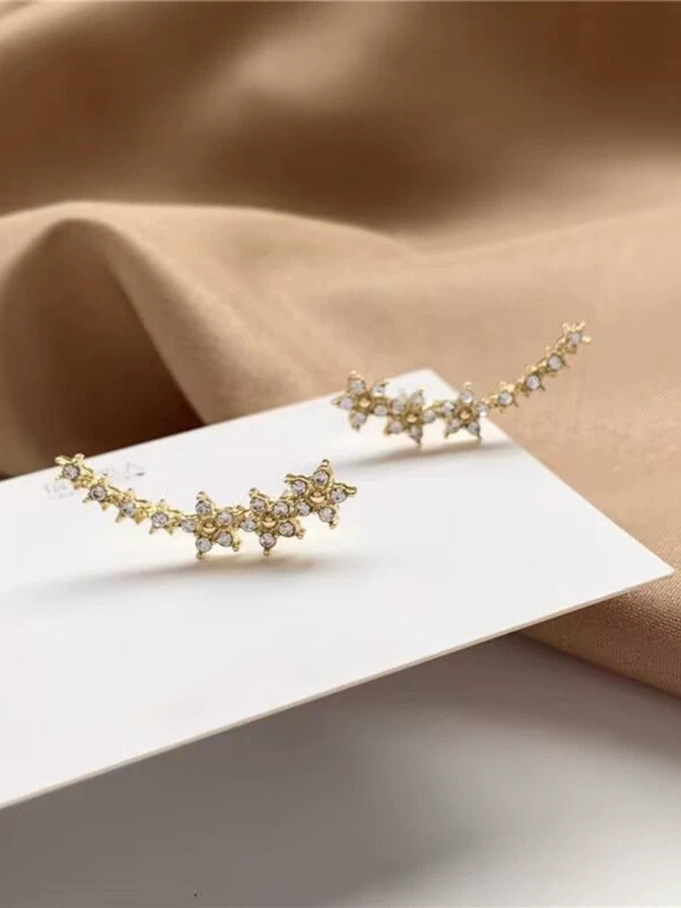 Flower Earrings For Women Sparkling Crystal Rhinestones Hypoallergenic Studs Minimalist Jewelry All Seasons L34