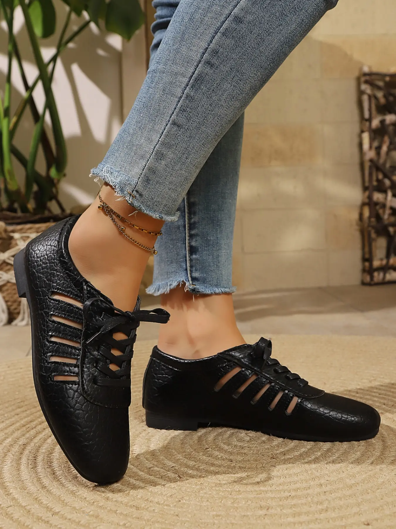 Plus Size 36-43,2026 New Style,Litchi Grain Leather Lace-Up Square Toe Flat Shoes,Lace Up Oxfords,Breathable Soft Sole Casual Retro Oxford Shoes,Non-Slip Rubber Outsole,Comfort Ladies Commuter Footwear,Ideal for Shopping And Daily Casual Outfit