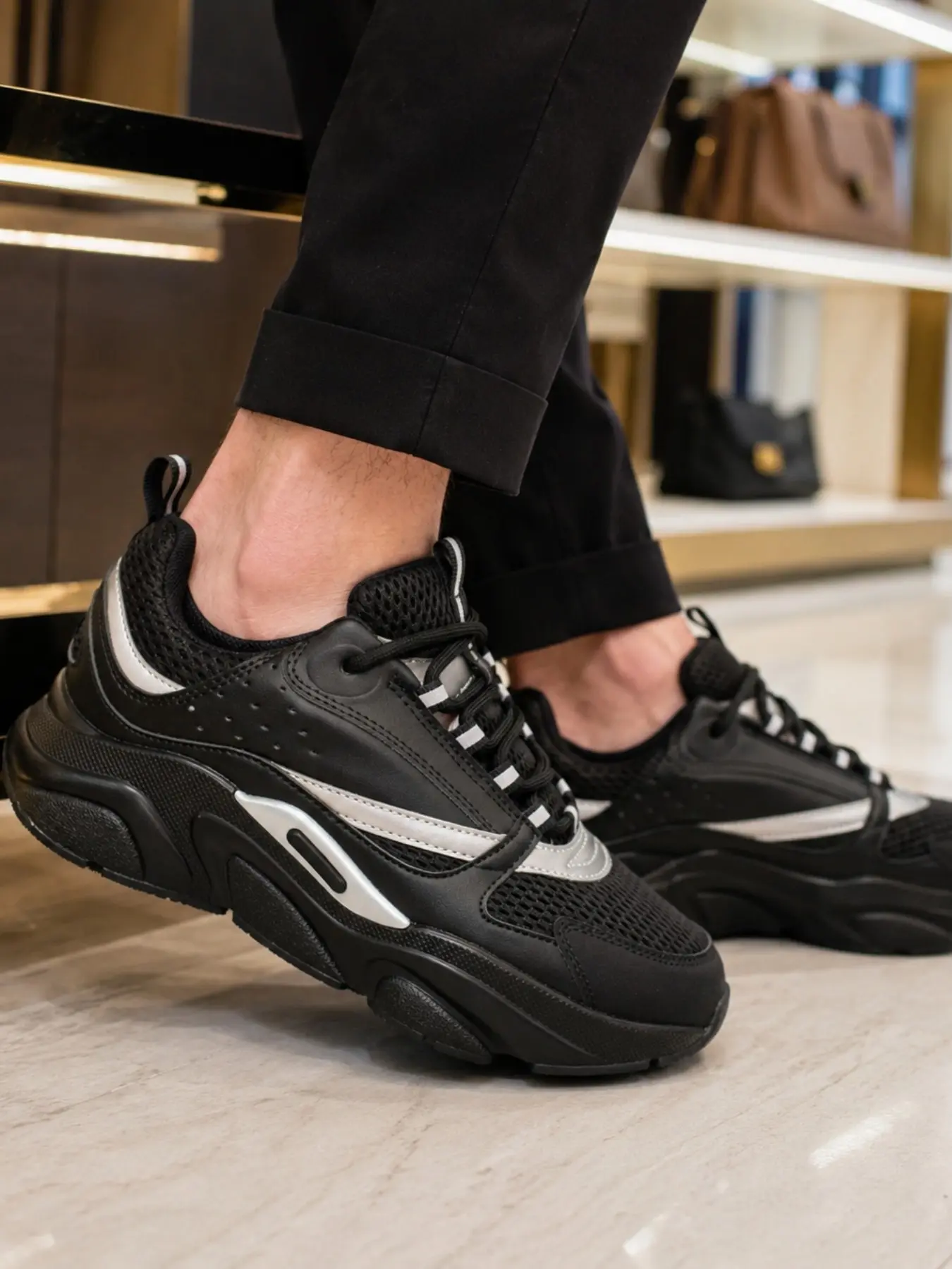 Four-Season Couples Running Shoes, 2026 New Thick Sole Glow-In-The-Dark Dad Sneakers, Fashion Breathable Sports Trendy Men Running Shoes
