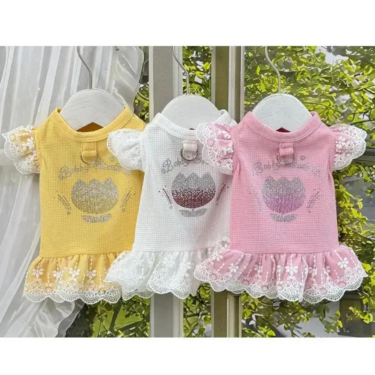 Pet Clothes Dog Cat Flying Sleeve Dress Summer Lace Comfortable Pretty Cute With Leash Ring D00096 Woven Christmas Sweater Set Velvet Traction Ruffle Costume home Halloween Tutu
