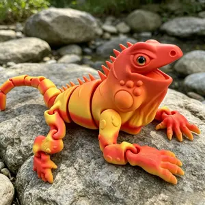 3D Printed Gradient Articulated Iguana Figurine, Animal Figurines, Fully Articulated Lizard Decorative Piece, Unique Home Desktop Gift for Adults