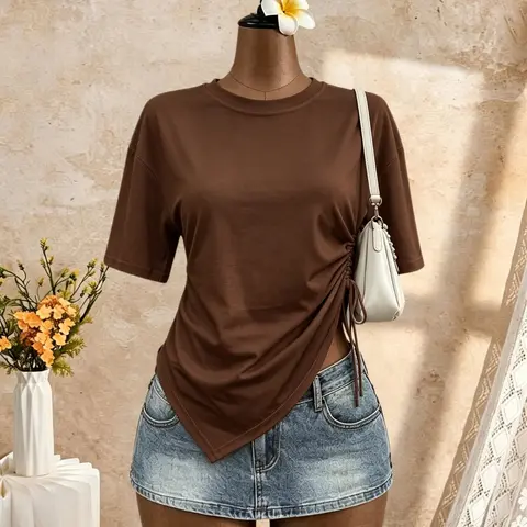 Women's Solid-Color Short-Sleeve T-Shirt with Side Drawstring and Asymmetrical Hem, Slim- Casual Streetwear Top