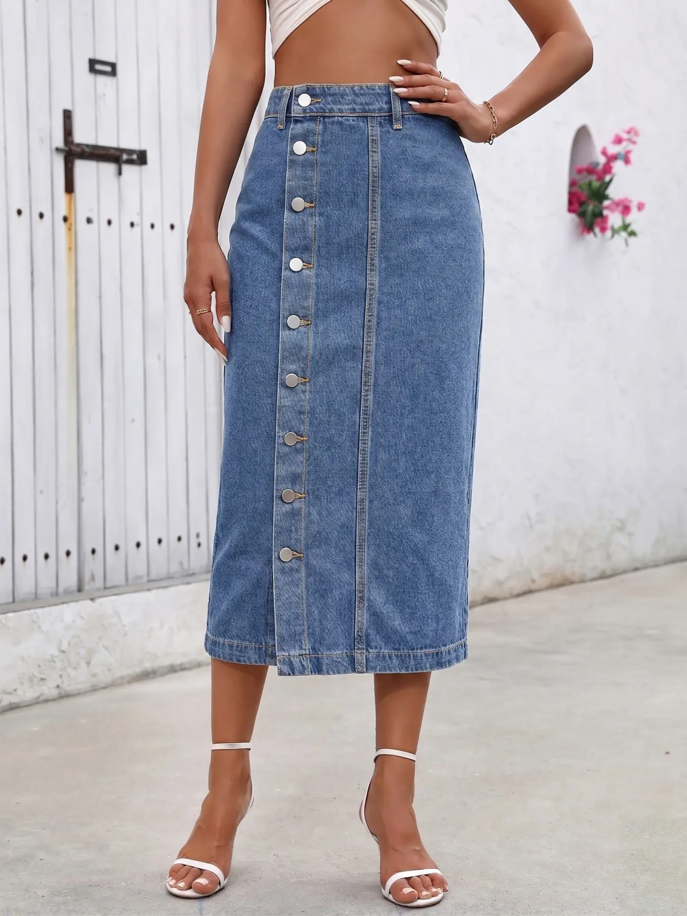 Women's Medium Wash Denim Midi Skirt, High Waisted Button Down Fitted Pencil Skirt with Pockets, Elegant Basic Casual Bottoms for Office & Events, Casual Bodycon Skirt, Slim Fitting Skirt