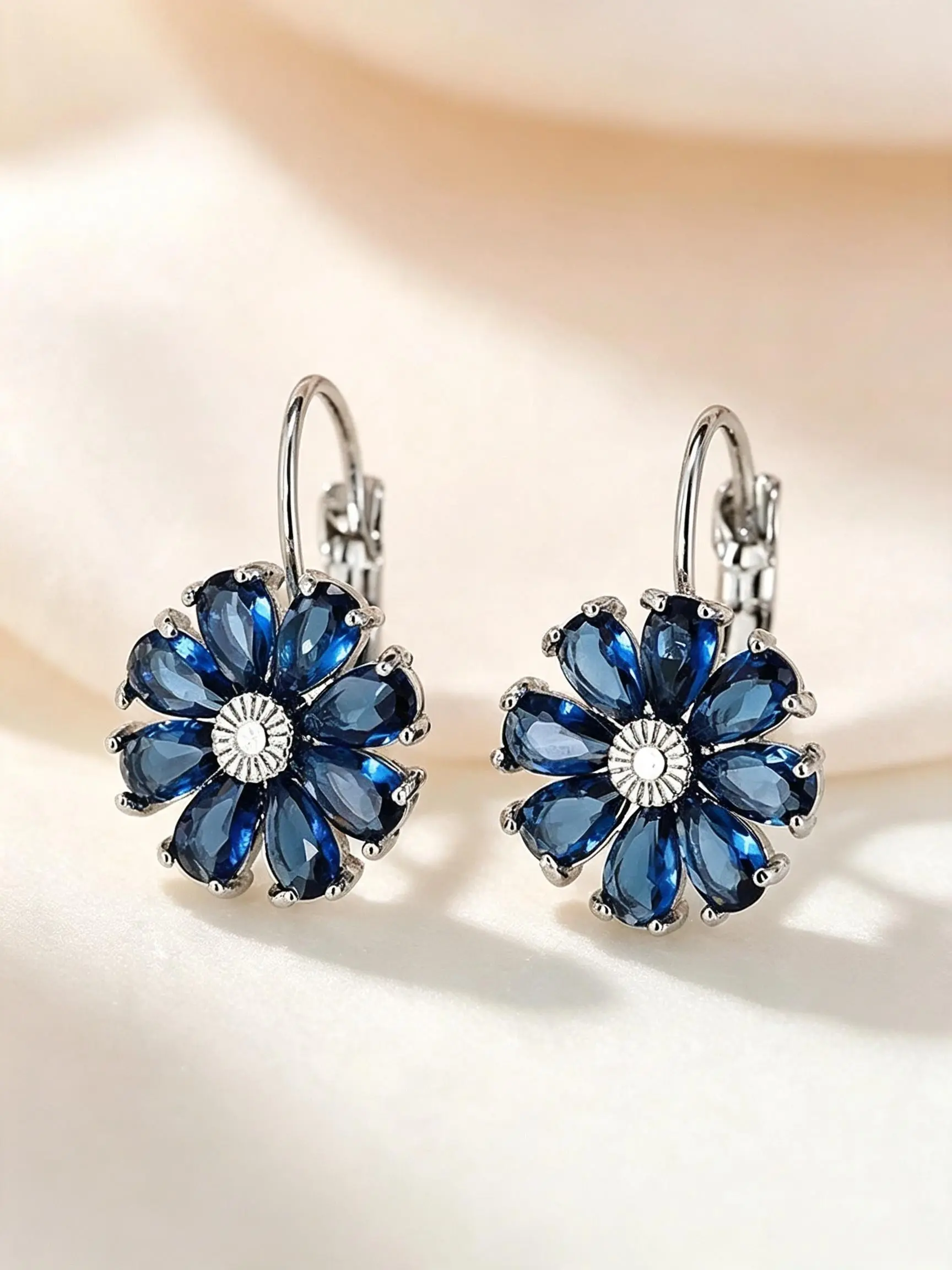 Vintage Blue Flower Huggie Hoop Earrings for Women, Silver Oval Rhinestone Floral Leverback Drop Earrings, Elegant Sapphire Color Daisy Dangle Ear Jewelry, Classic Fashion Accessory for Wedding Dinner Daily Dating, Holiday Birthday Gift