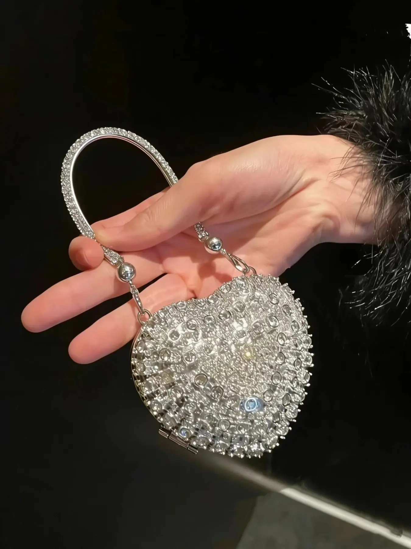 Shimmering Cute Mini Rhinestone Heart Handbag, Silver Color Luxury Crystal Decor, Formal Evening Bag for Wedding Party