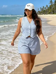 A set of women's fashionable blue and white striped short vest shorts, with a vest single buckle that can be freely adjusted for elasticity, and solid color stripes that are versatile and suitable for daily commuting, indoor and outdoor wear