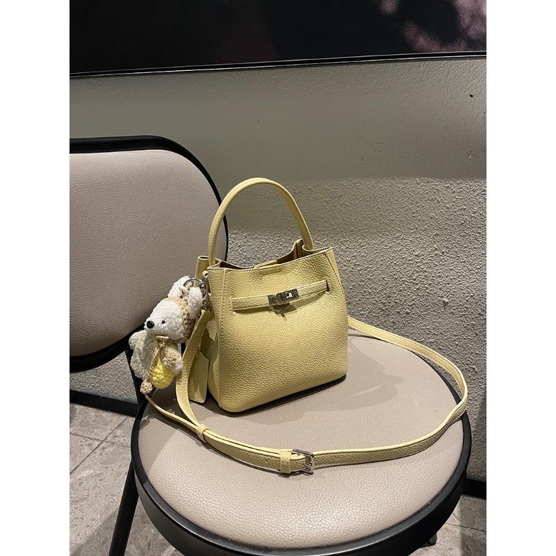 Minimalist Soft Leather Bucket Bag Women's 2026 Kelly Texture Original Design Hand-held Shoulder Crossbody