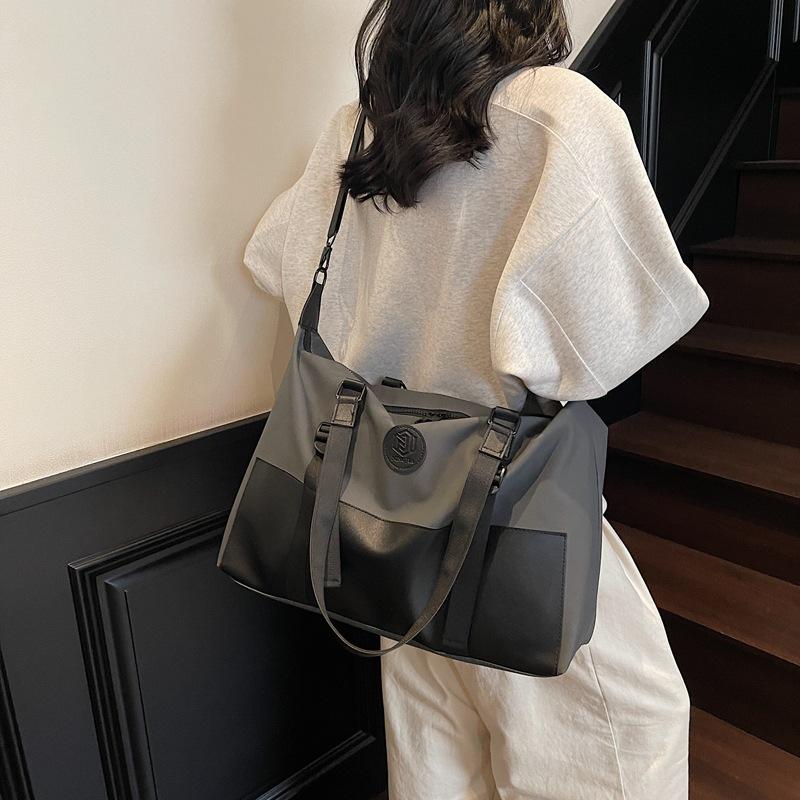 Portable travel bag with pull rod, unisex, lightweight sports yoga bag, crossbody casual carry-on storage bag