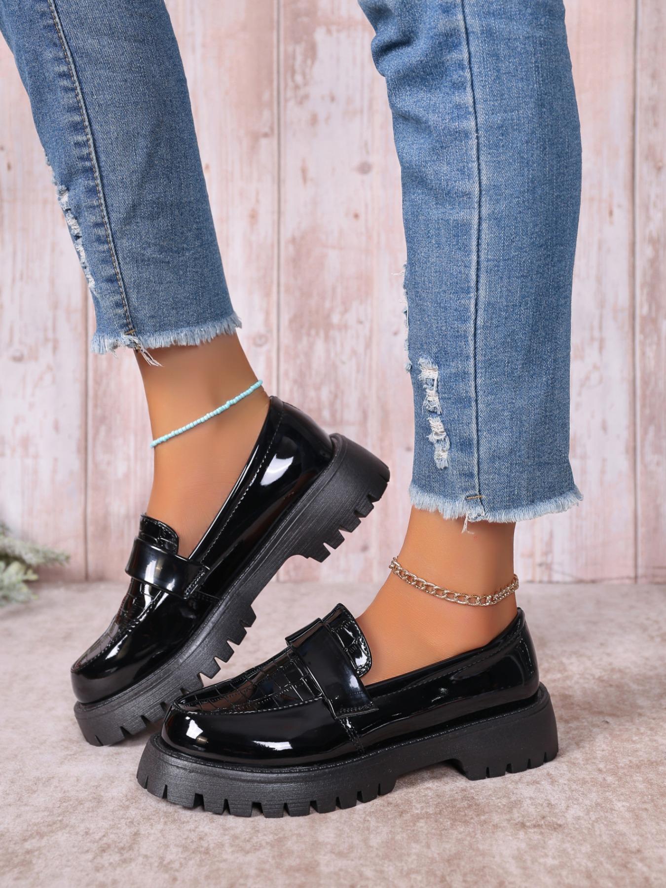 Women's Platform Comfortable and Soft Burgundy Loafers, Slip on Loafers, Casual Shoes, A Must-have for Daily Casual Fashion Wear, A Must-have for Commuting To Work and School in All Seasons, and A Must-have for Gifts