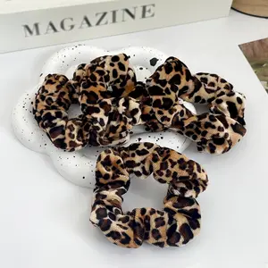 5pcs Luxurious Leopard Print Velvet Hair Scrunchies - Soft Elastic Hair Bands, Hair Rope Ponytail Holders for Women, Female Hair Accessories with Comfortable Wear, Easy to Use, and Versatile Hairstyless