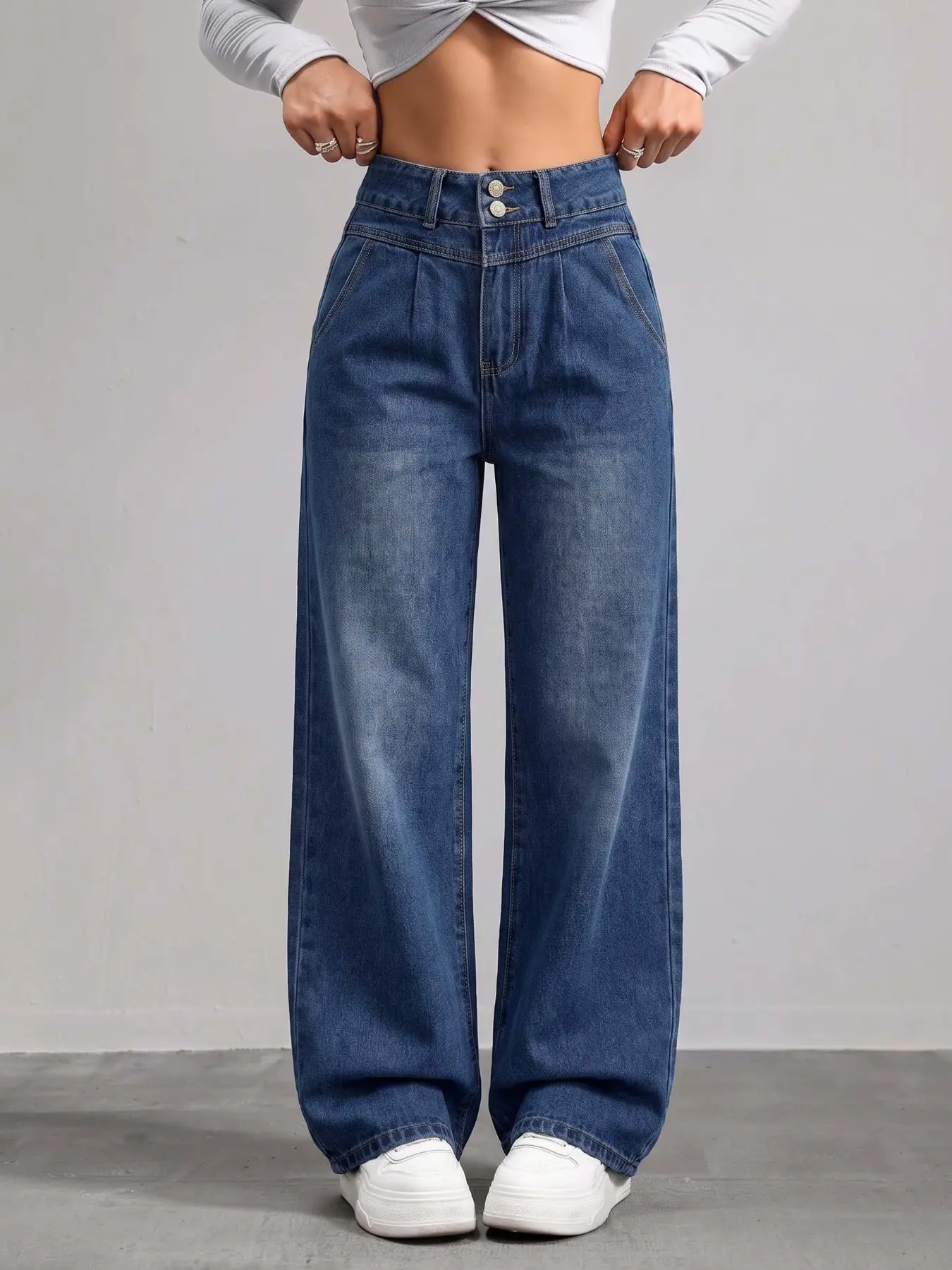 Women's Loose Fit Pocketed Wide Leg Casual Jeans