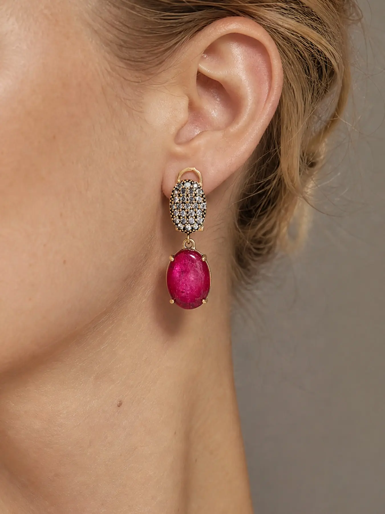 Vintage Retro Elegant Two Tier Oval Ruby Tone Crystal Clip On Dangle Earrings Antique Gold Tone Nickel Free H65 Brass Pave Clear Rhinestone Cabochon Red Gem For Women Daily Banquet Birthday Gift For Her