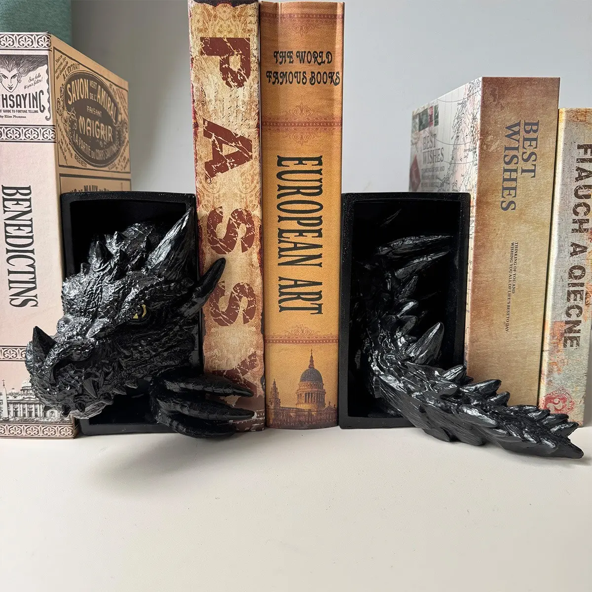 Dragon Bookshelf Decor, Gothic Fantasy Bookend, Animal Statue Resin Set, Unique Bookshelf Holder for Home Office Decoration