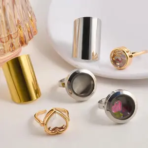 Openable Heart Cremation Urn Locket Ring, Double Curve Memory Ring with Glass Floating Design Jewelry