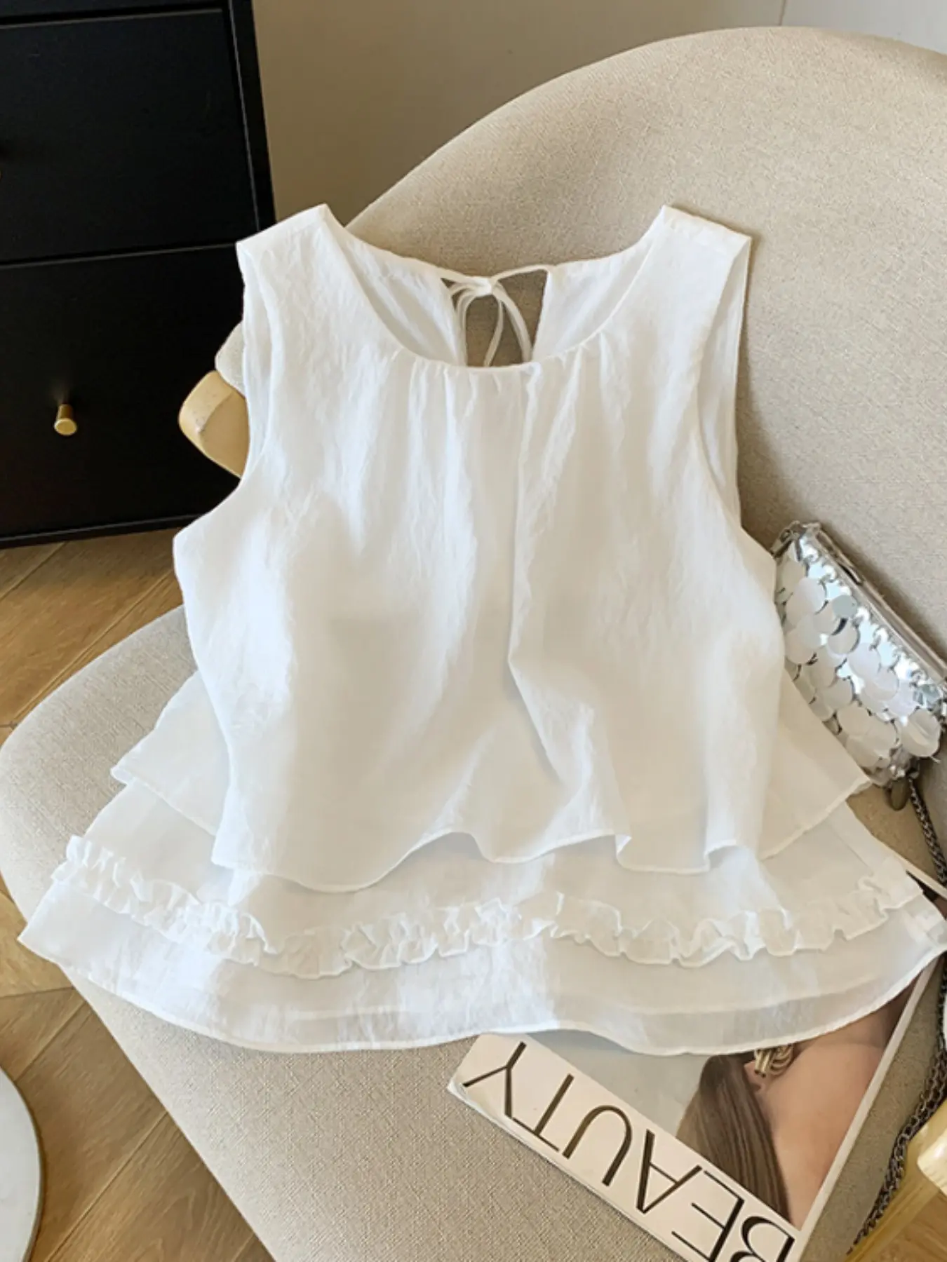 Round Neck Sleeveless Blouse with Ruffled Hem, Casual Women's Top, Lightweight Summer Shirt, Elegant Everyday Wear