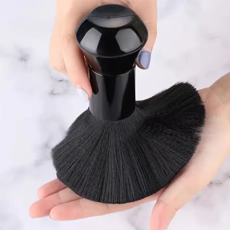 Soft Neck Duster Brush, Hairdressing Neck and Face Cleaner. Removes Hair Clippings Gently, Soft Bristles for Sensitive Skin. Professional Salon Tool for Barbers and Stylists. Keeps Clients Comfortable and Clean After Every Haircut.