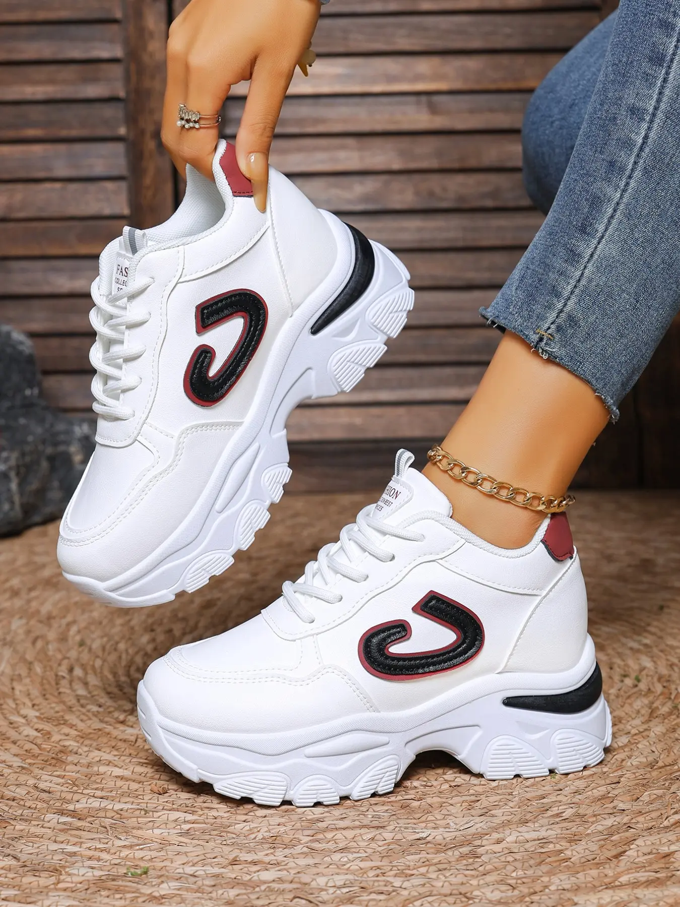 Women's Thick Sole Dad Shoes, Leather Lace-Up Platform Sneakers, Casual Height-Boosting Anti-Slip Outdoor Commuter Fashion Running Shoes