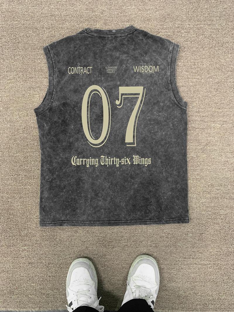 Men's Angel Print Round Neck Tank Top, Casual Fashion Sleeveless Top for Summer, Men's Clothes for Daily Wear, Socks