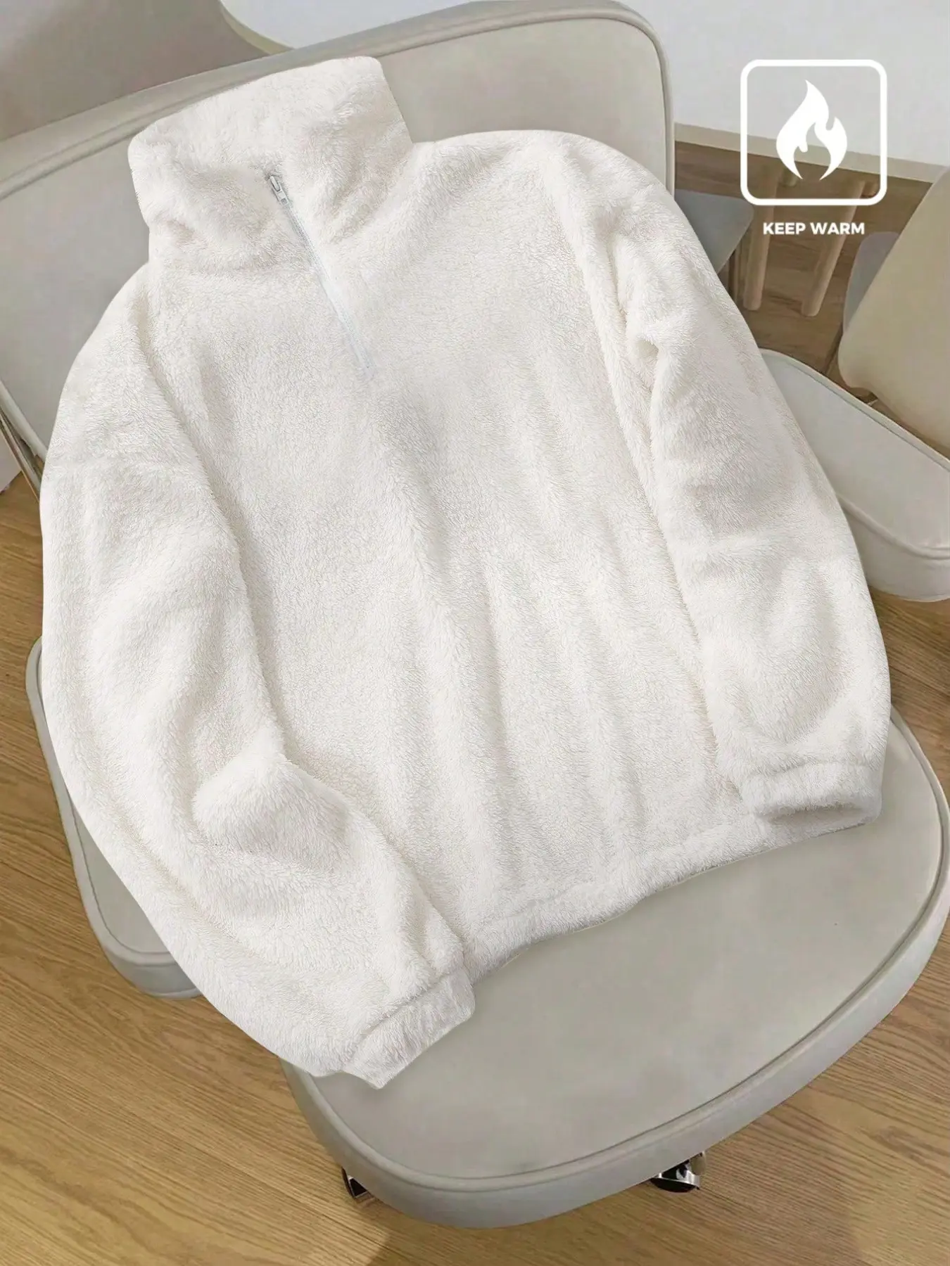 Off-white half-zip fleece pullover, soft plush high-neck warm sweatshirt, loose and comfortable streetwear top, perfect for daily commuting, outdoor hiking, campus life, casual dates, winter street style, and relaxing at home.