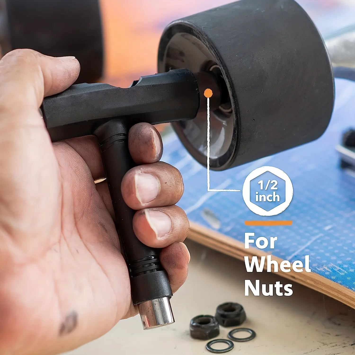 Multi-functional aluminum alloy slide wrench T-type - Durable and portable, equipped with an internal hexagonal wrench and an L-shaped screwdriver, perfect for skateboard enthusiasts, Skateboard Tool