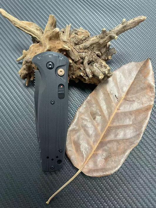 4300BK Outdoor Multi-Tool, G10 handle, high-hardness steel construction, an everyday carry tool ideal for camping, driving, and fishing.