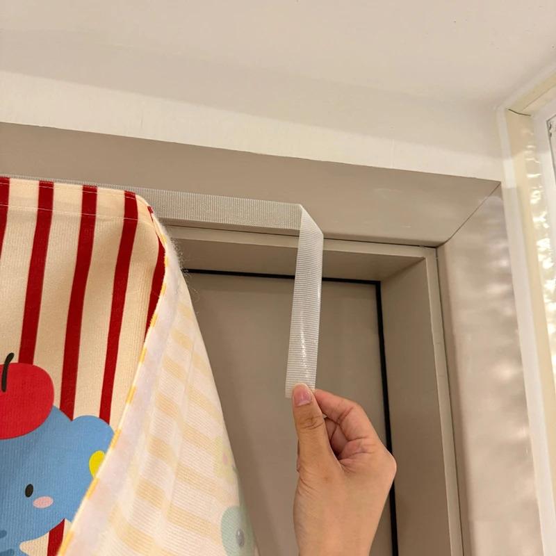 1-piece animal cartoon self-adhesive door curtain for privacy partition, suitable for bedroom, living room, bathroom - no drilling required