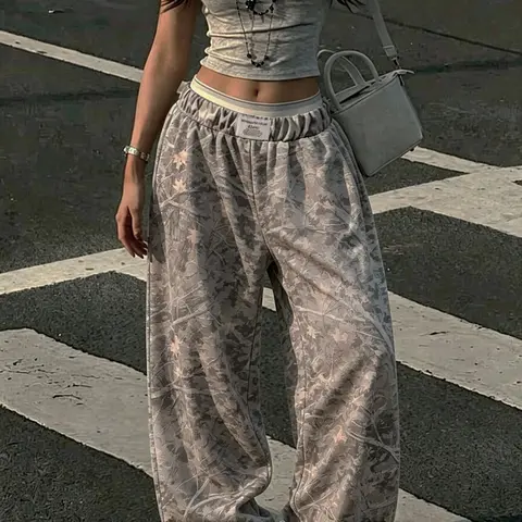 Y2K American retro dead branch camouflage print/plain wide leg pants, elastic waisted loose casual sweatpants, streetwear style slimming bottoms, suitable for daily outings, campus commuting, and lazy home ladies' trendy outfits