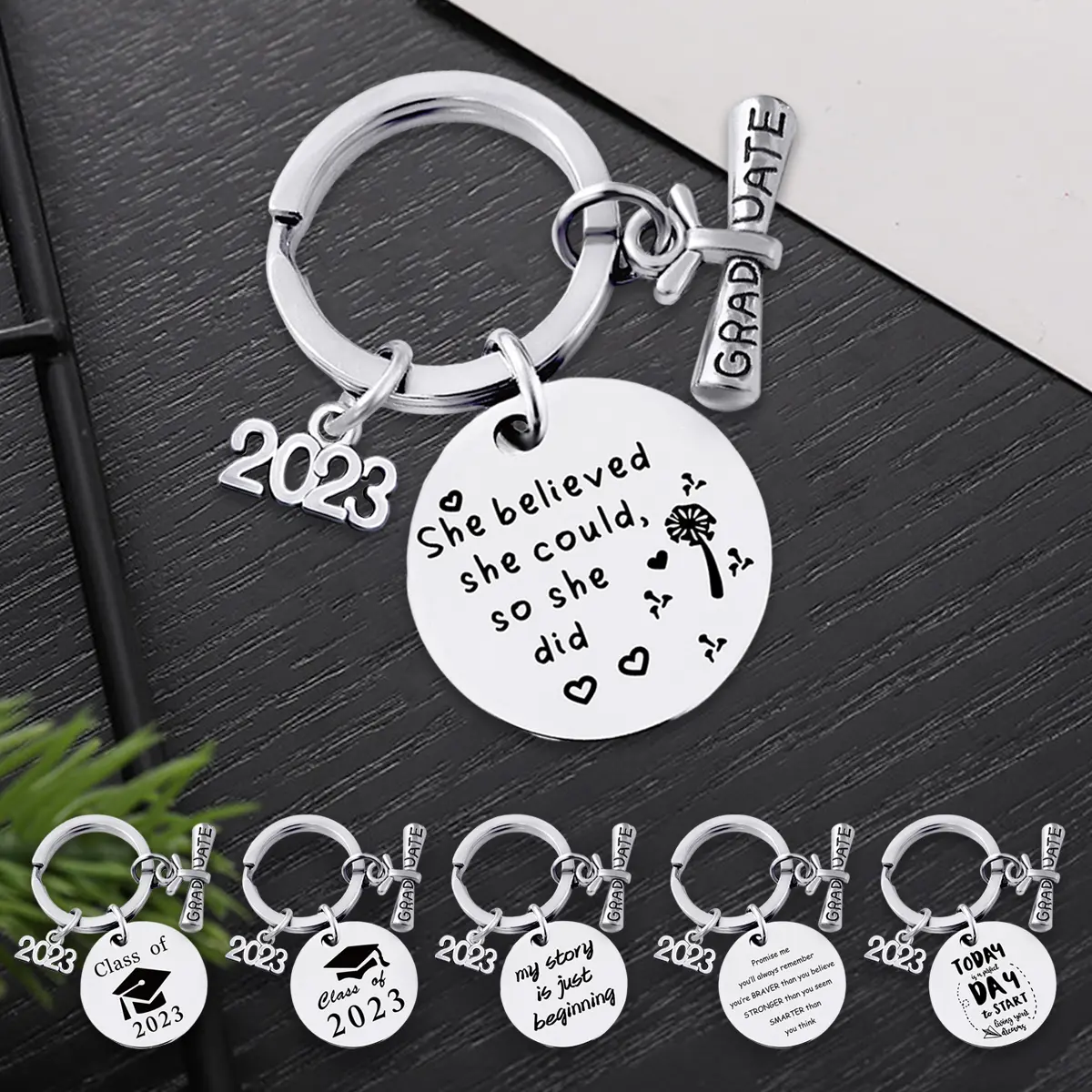 Cute Graduation Cap Pattern Keychain with Initial Letter Pendant, Engraved Sentimental Text & Nameplate Engraving Keychain Gift for High School Seniors from Parents, Engraved Sentimental Text Keychains, Initial Letter Pendant Keychains