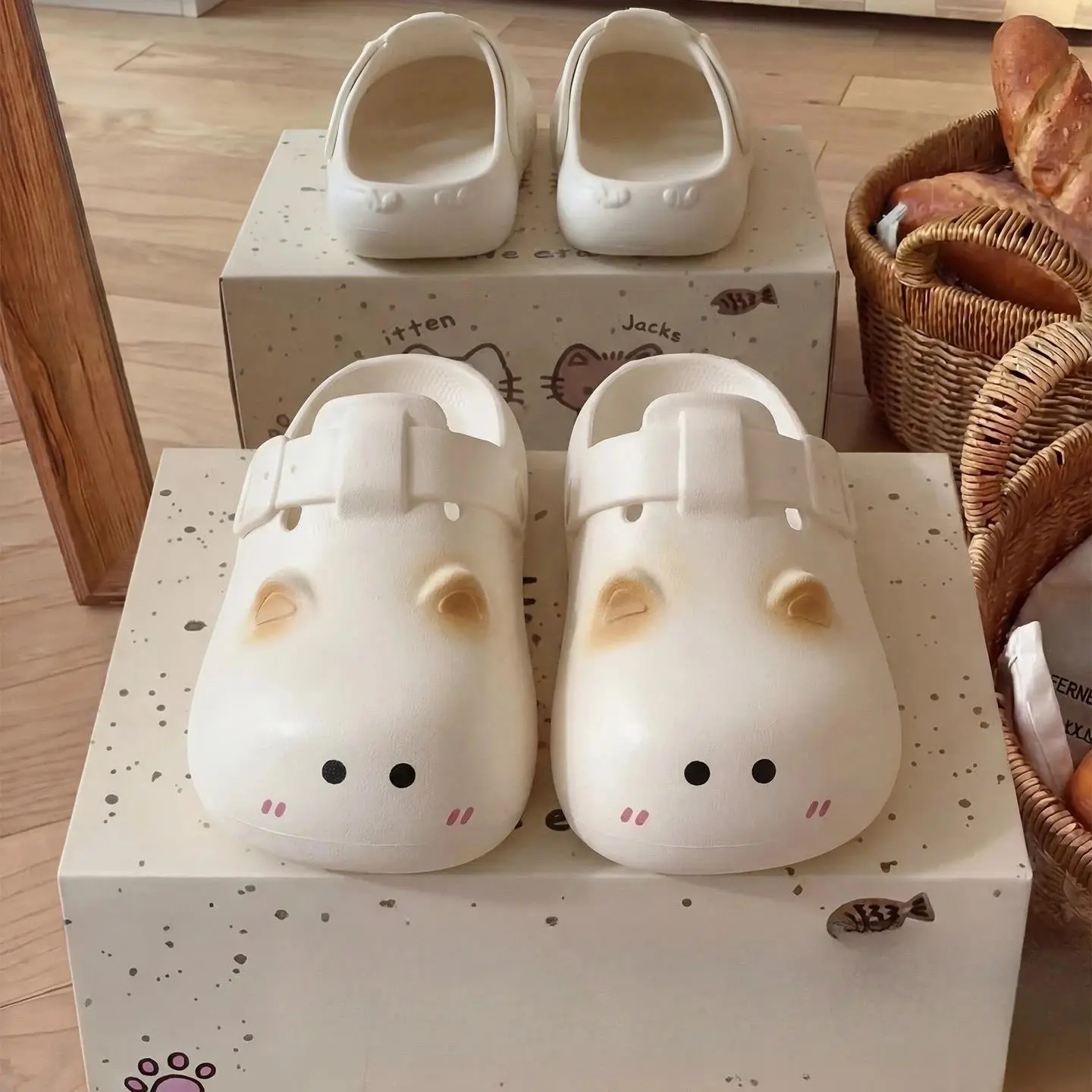 Soft Cute Kitten Printed Women's Hole Shoes Anti Slip and Waterproof Home Couple Slippers Outdoor Beach Daily Parent-child Shoes