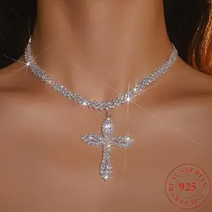 925 Sterling Silvery Luxury Sparkly Cross Pendant Necklace, Adorned with Synthetic Synthetic Zirconia, Elegant & High-end Silvery Neckwear Gift