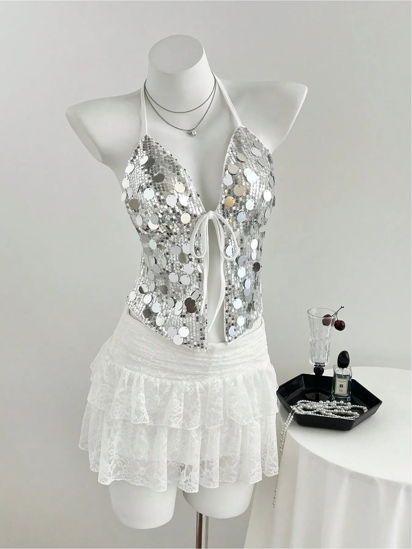 New Women Halter Sequin Cami Top, Mesh Lace Material, Suitable for Daily Commute, Dating, Party, Picnic & Outdoor Trips