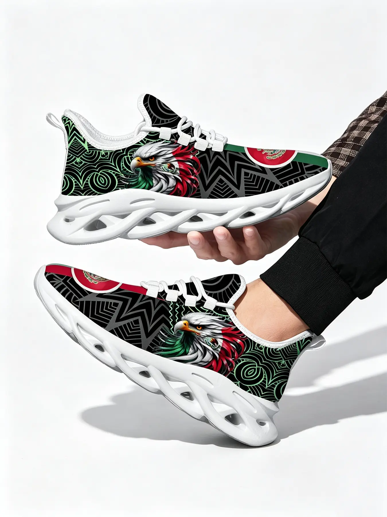 Breathable Unique Mexico Flag Sneakers Patriotic Print Sneakers For Daily Wear Graffiti Art Style Comfortable Thick Sole Footwear For All Seasons Sports Shoes Casual Sneakers Lowtop Casual Sneaker