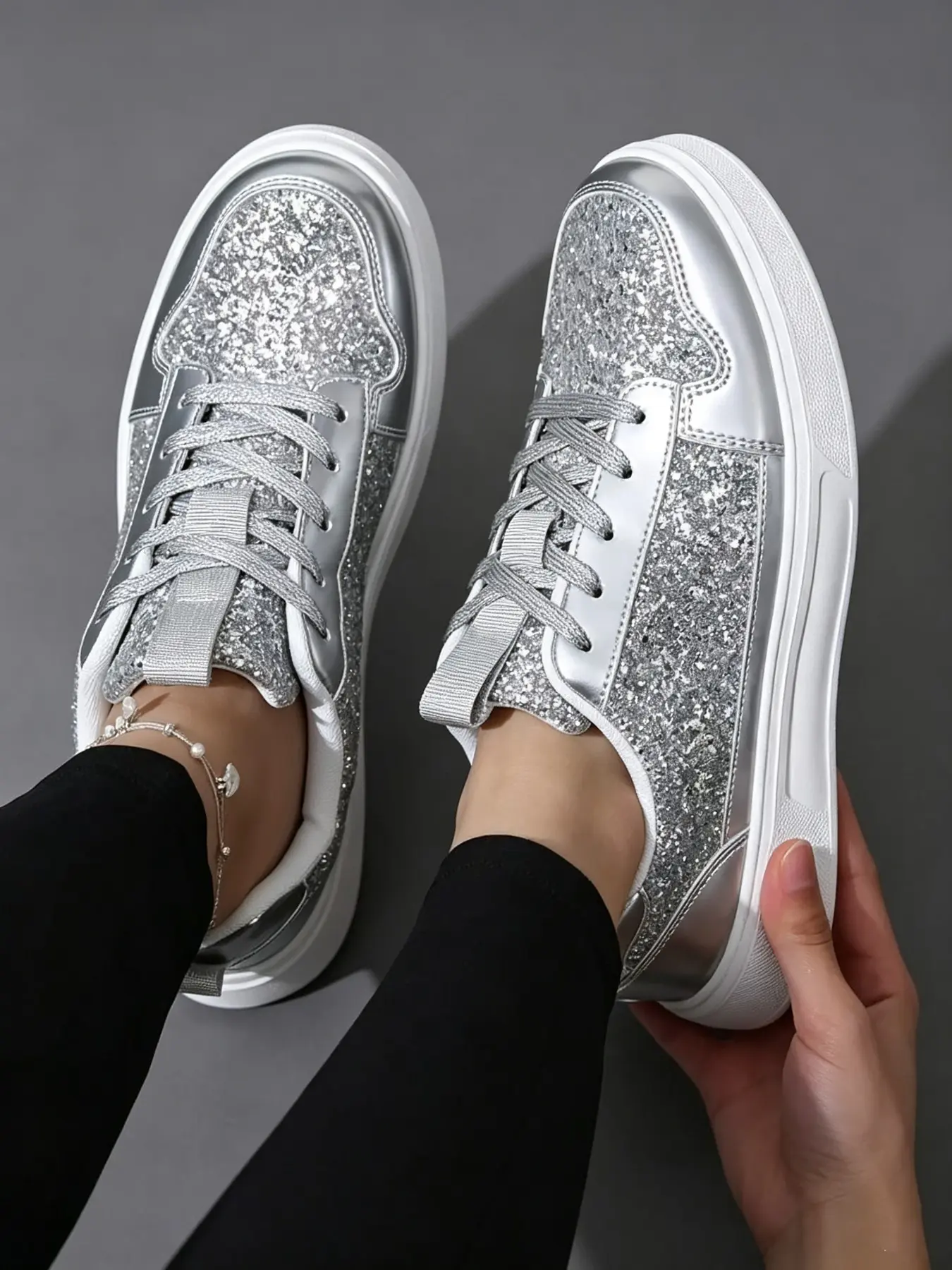 Women's New Comfortable Streetwear Thick Sole Silver Color Casual Board Shoes, Lightweight Anti-Slip Sports Sneakers, Unique Design