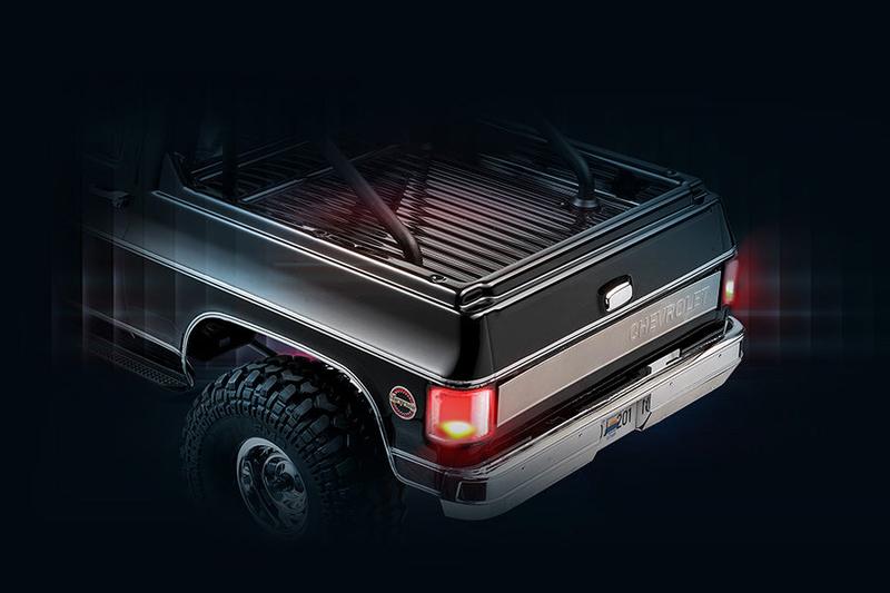 FMS 1/10 RC Crawler FCX10 Chevy K5 Blazer RS RC Car Officially Licensed Car Model RC Pickup Truck Hobby RC Offroad Rock Truck DIG/4WD/FWD 11CH 2.4GHz Remote Control Car for Adults Included (RS does not come with Charger and battery)