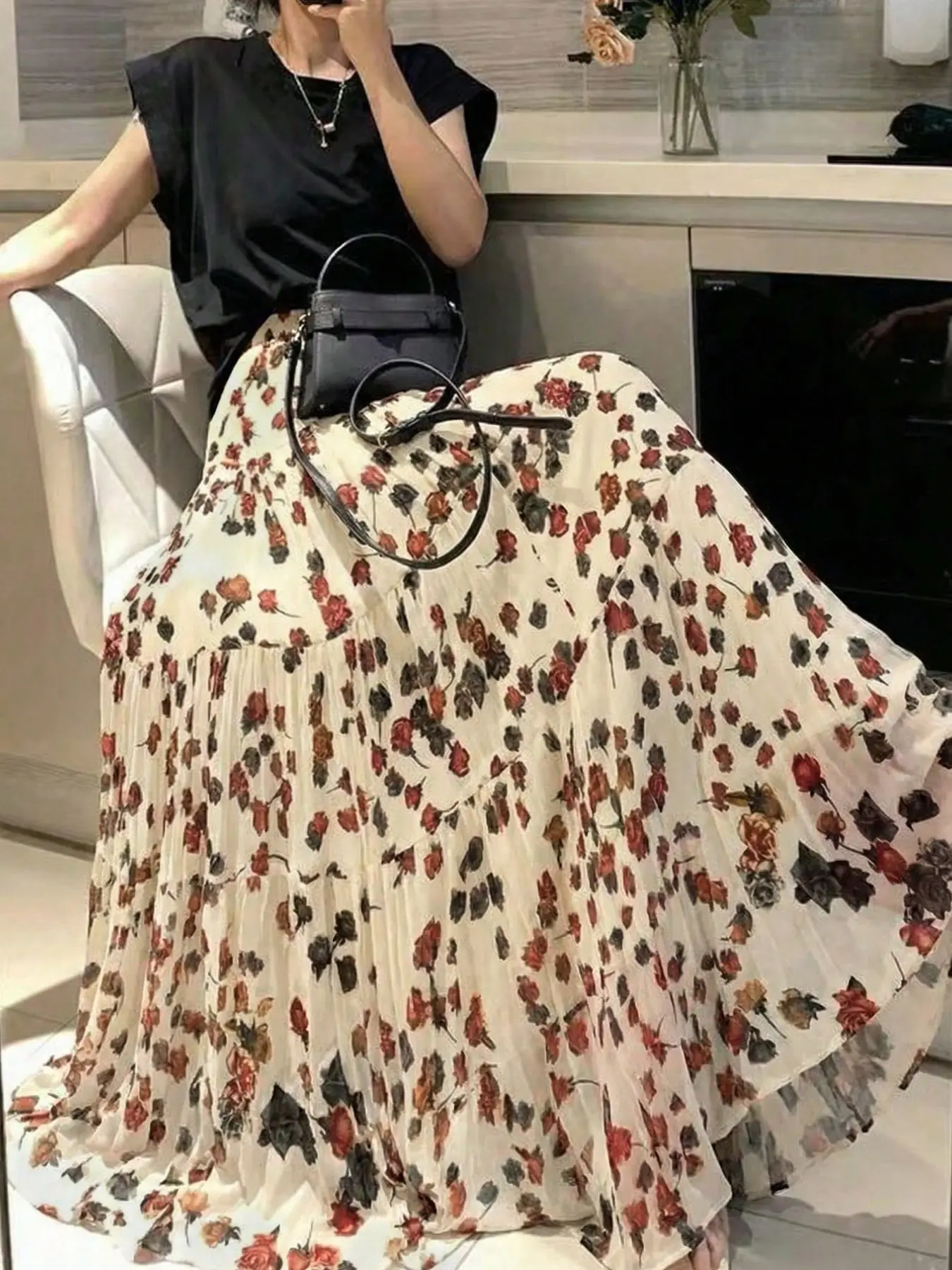 Women's Vacation Style Floral Chiffon Pleated Skirt, High Waist Slimming Loose Fit, Elegant Long A-Line Half Skirt, Fashionable Daily Wear