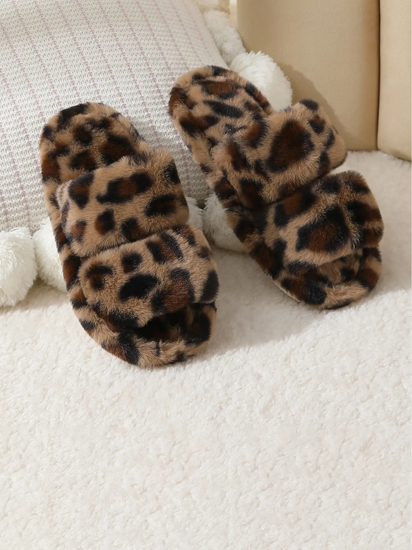 Stylish Leopard Print Fuzzy Slide Slippers for Women Soft Plush Open Toe Non-Slip Sole Perfect for Bedroom Lounging Daily Home Outfits
