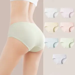 Mid Rise Full Coverage Seamless Cotton Panties, Antibacterial Skin Friendly Breathable Solid Briefs, Comfy Everyday Underwear for Daily Casual Wear