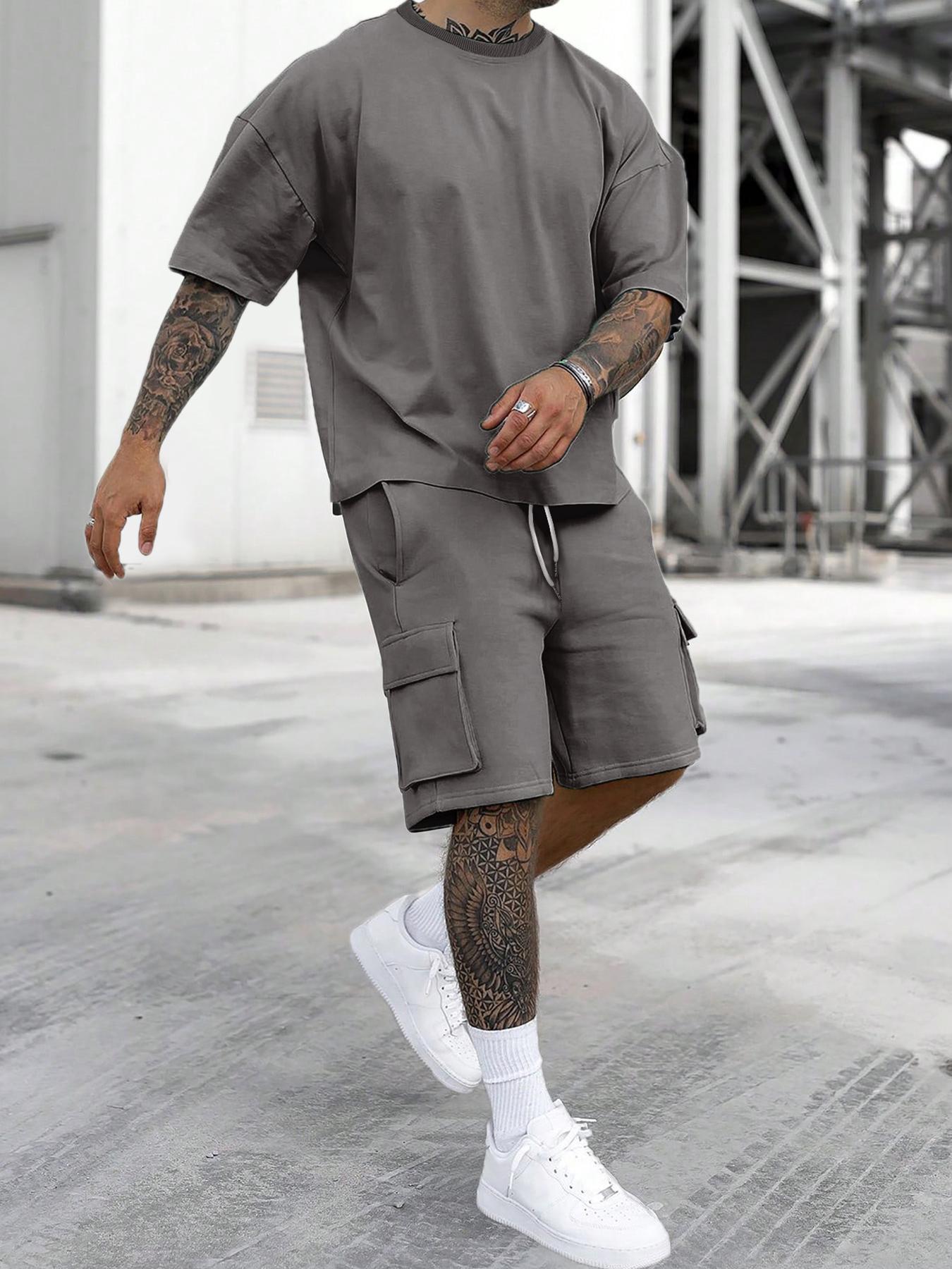Men's Solid Color Tee & Drawstring Waist Shorts Loungewear Two-piece Set, Regular Fit Breathable Menswear and Soft Casual Comfy Round Neck Short Sleeve T-shirt & Pocket Shorts Pj Set, Men's Sleepwear for Summer