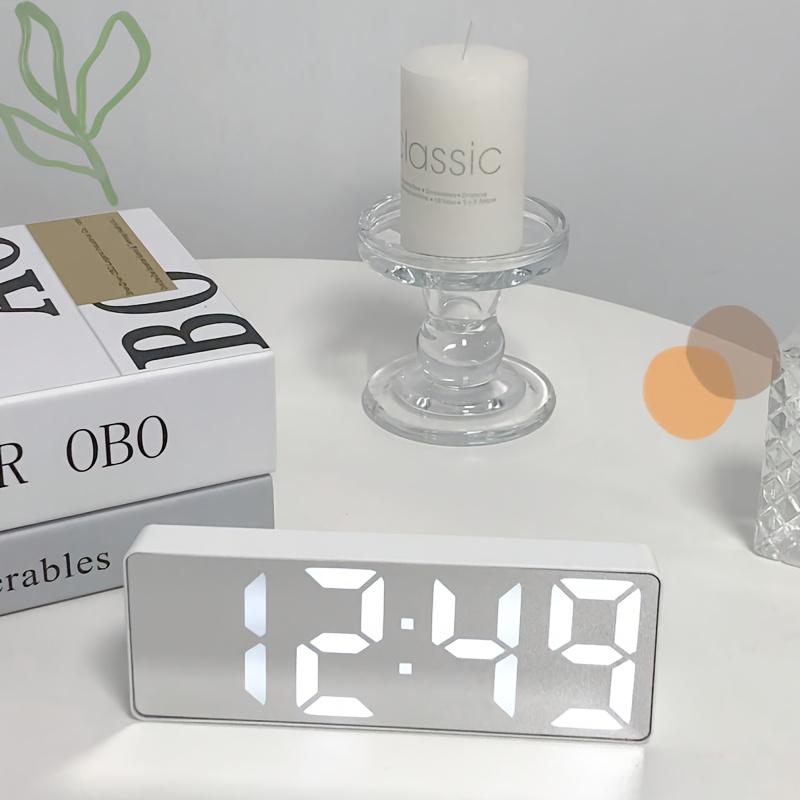 1pc LED Mirror Table Alarm Clock |   Digital Display, USB Powered, Snooze Function, Modern Rectangular Design with Plastic Frame, ≤36V Operating Voltage |   Ideal for Bedroom Or Office Decor
