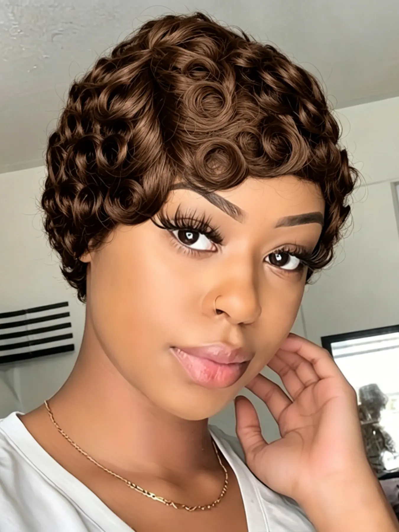 Short Side Part Wave Pixie Wigs for Women, Full Machine Made Human Hair, Curly Short Cut, Natural Look, Easy Maintenance