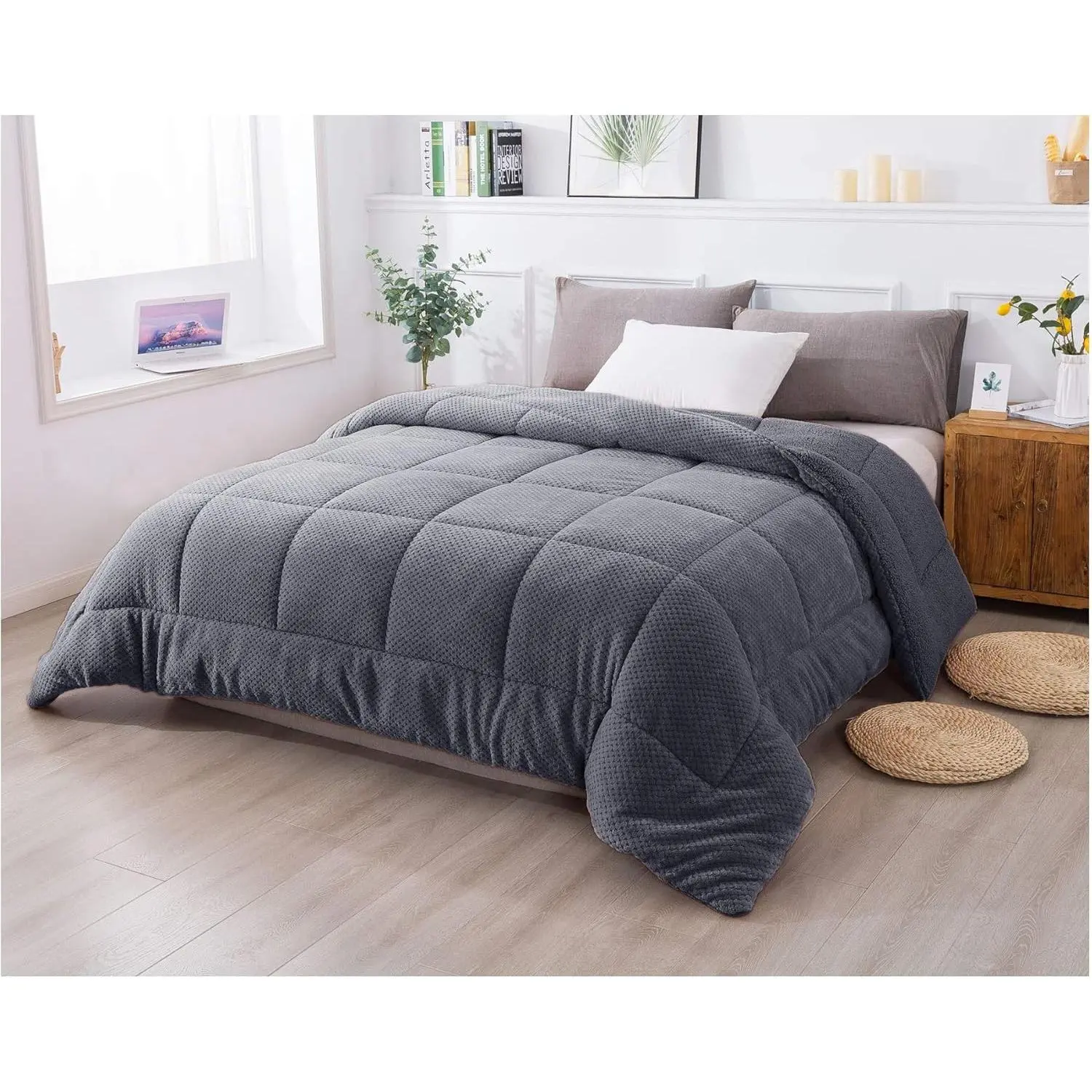 Super Ultra Soft Luxury Plush Sherpa Comforter, Cozy Reversible Fleece - Goose Down Alternative Fill, Machine Washable Bedding, Excalibur Grey,  Size