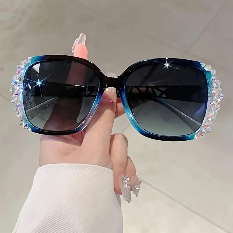 Diamond Studded Polarized Sunglasses - Women's Gradient Stylish Eyewear for Street Photography SpringStatements