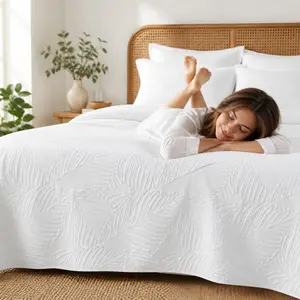 Microfiber Quilted Coverlet Set, Soft, Breathable, Lightweight Bedspread with 2 Pillow Shams, Wrinkle-Resistant, Quick-Dry, All-Season, Twin, Full, Queen — Perfect for Dorm, Guest Room & Bedroom