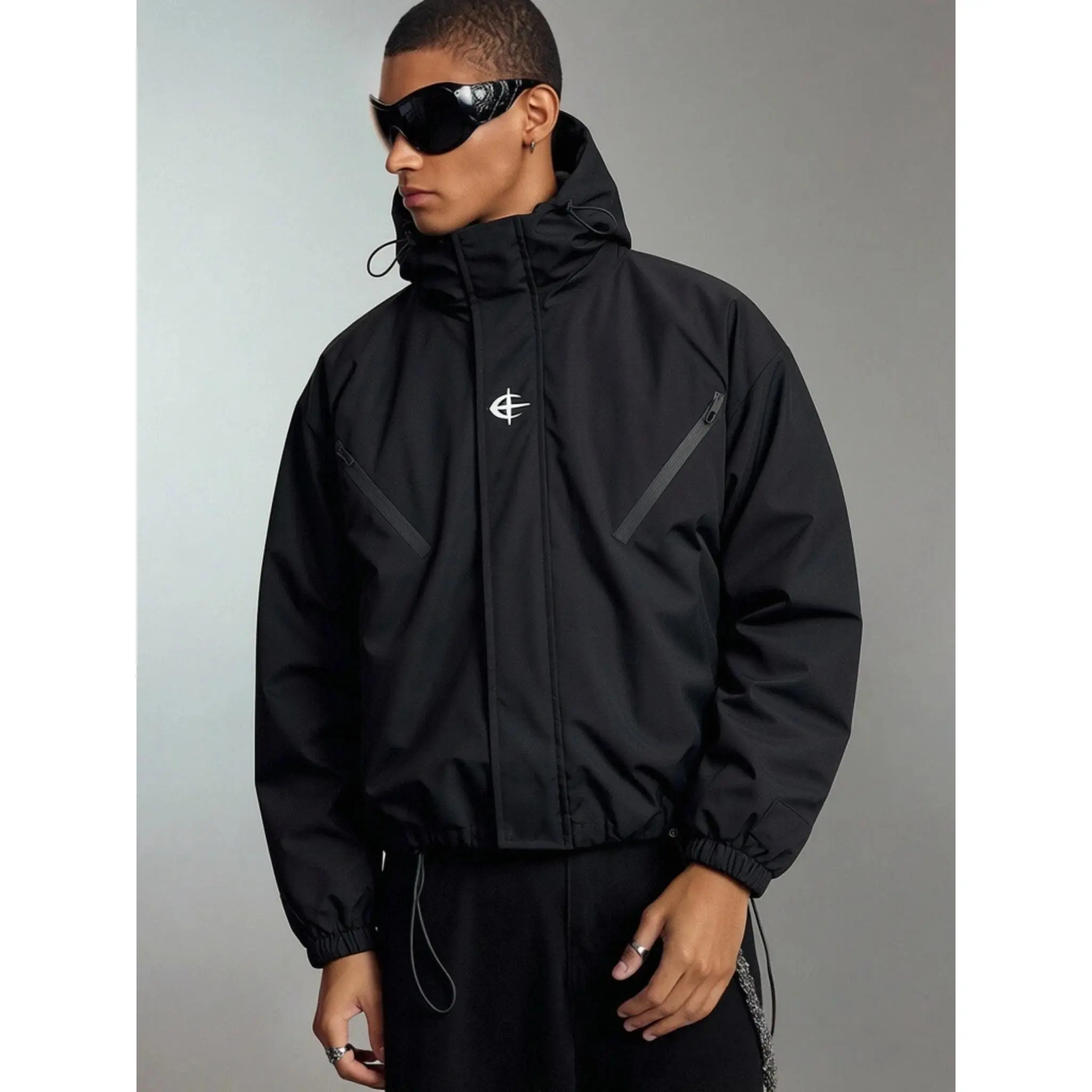 Men's Windproof Water Resistant Hooded Techwear Jacket, Small Chest Logo Zip Up Loose Oversized Coat, Diagonal Zipper Side Pockets Drawstring Hood Elastic Cuff Hem Utility Outerwear, Minimal Cyber Streetwear for Outdoor Sports Spring Autumn Daily Walking