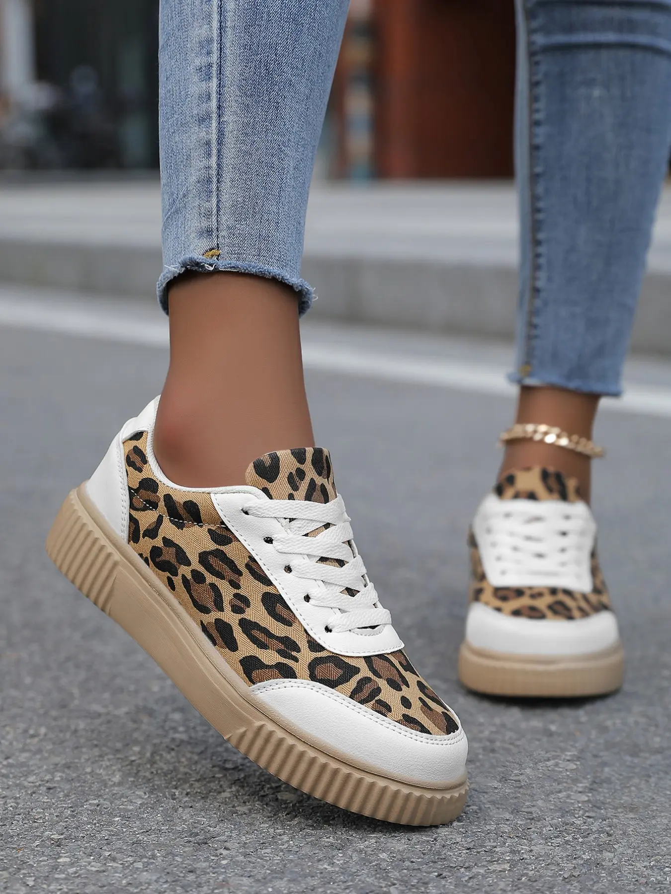 Women's Low Top Leopard Print Thick Sole Casual Sneakers, Artificial Leather Lacing Design, Anti-Slip Sole, Versatile Daily Wear Shoes, Chunky Casual Shoes