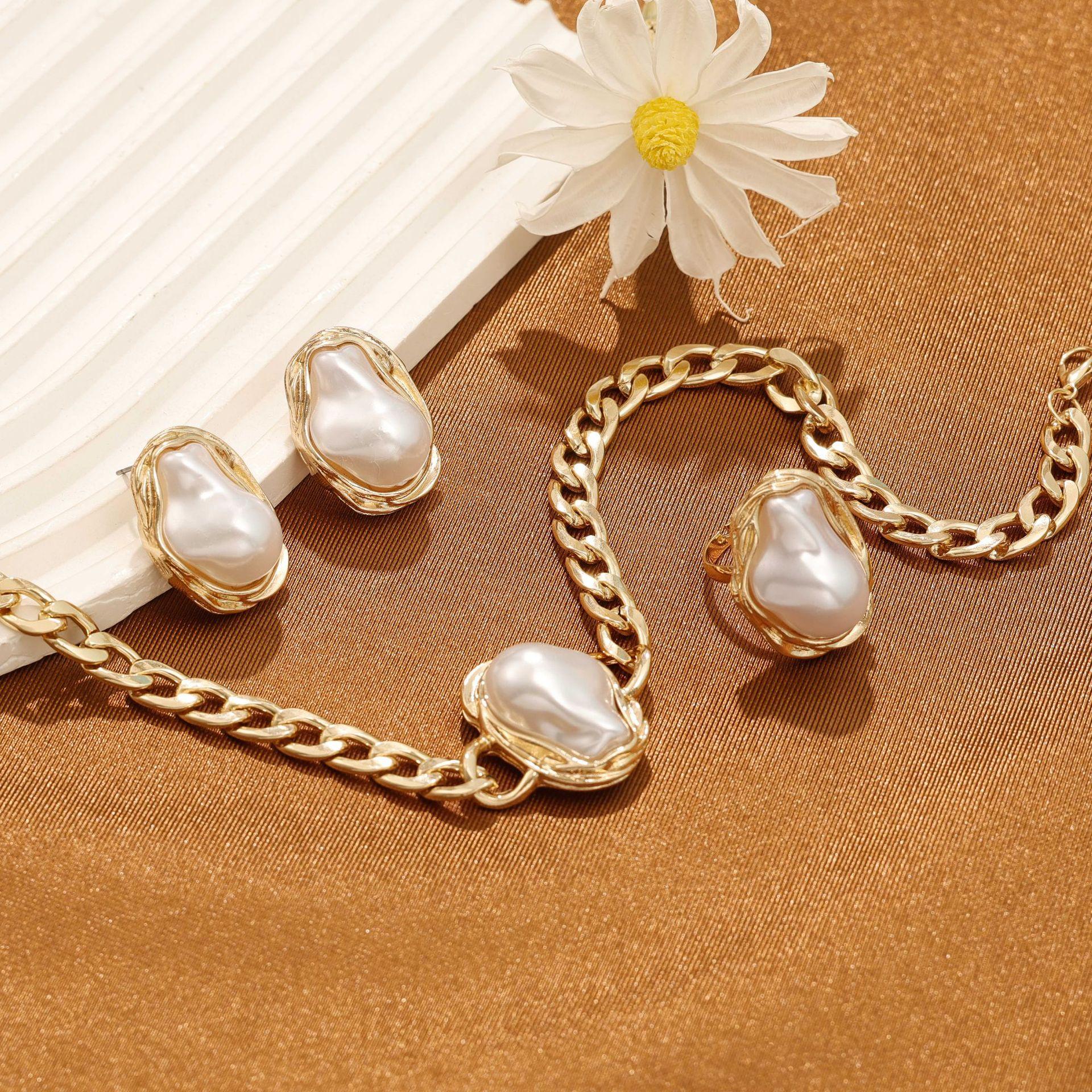 Gold Chunky Chain Baroque Pearl Jewelry Set for Women, Vintage Irregular Pearl Necklace Earrings Set, Elegant Retro Jewelry Gift