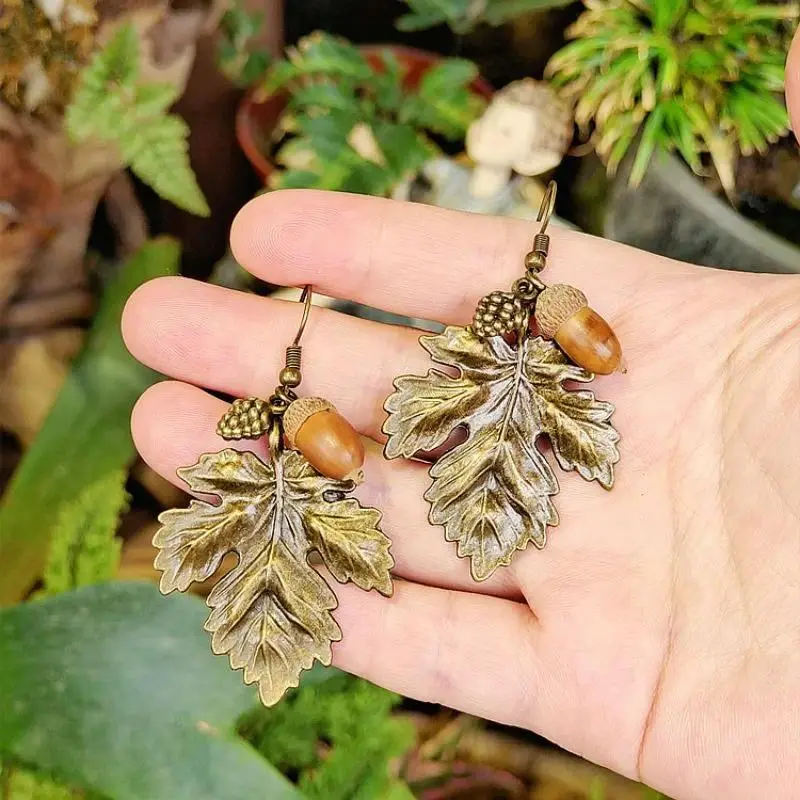 Vintage Leaves Earrings Unqiue Forest Style Natural Plant Earrings Retro Acorn Earrings Plant Jewelry Wholesale Custom Packaging