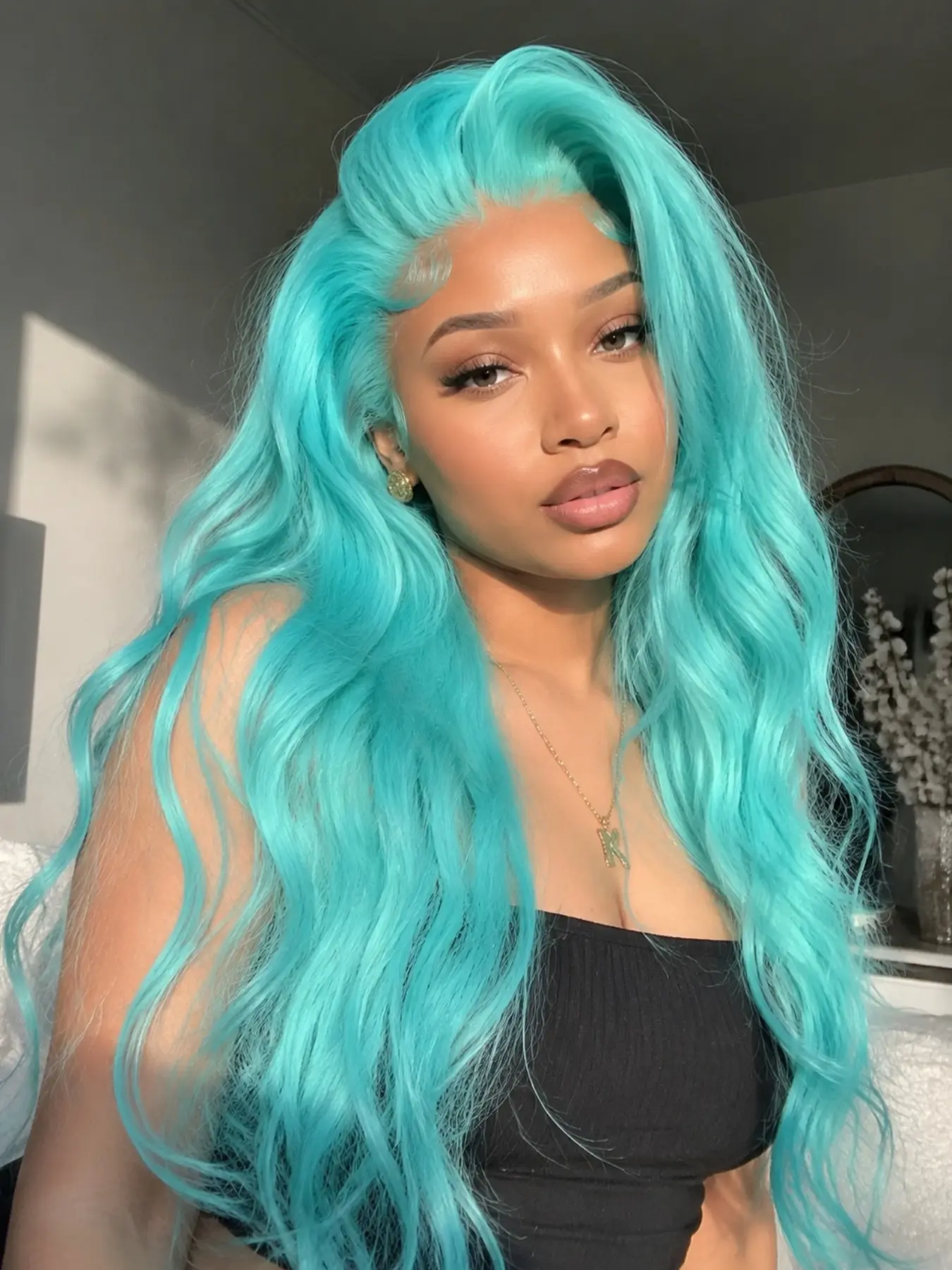 26 Inch Turquoise Blue Body Wave Lace Front Wig Heat Resistant Synthetic Hair Glueless Natural Hairline for Daily & Party Wear
