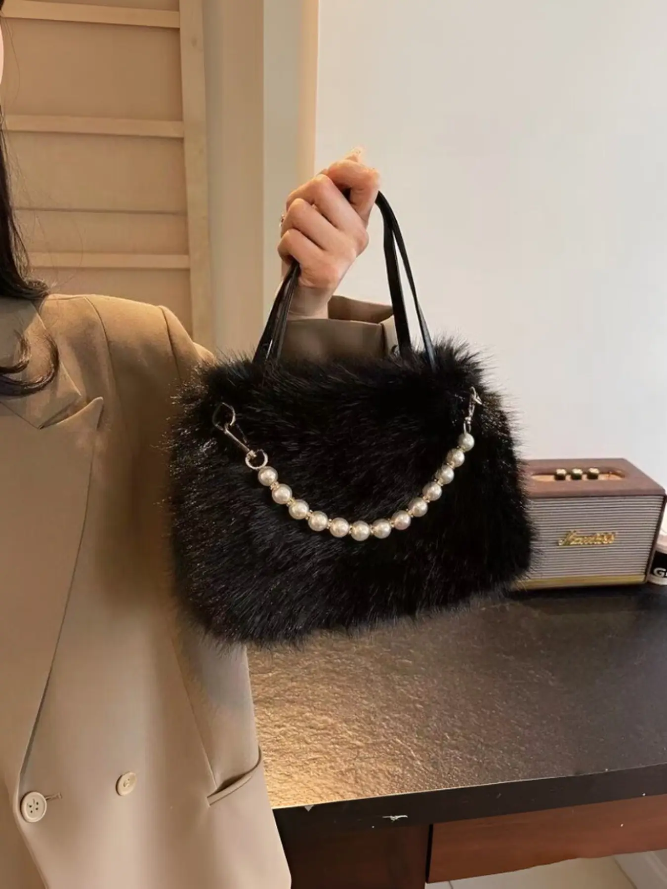 A cute plush pearl small bag, fashionable handbag with a slouchy design, women's commuter shoulder bag, Chic handbag, Everyday handbags